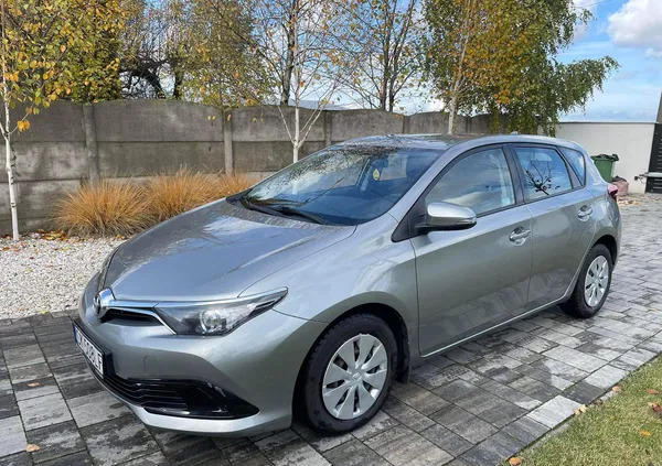 samochody osobowe Toyota Auris cena 42900 przebieg: 182000, rok produkcji 2017 z Kalisz